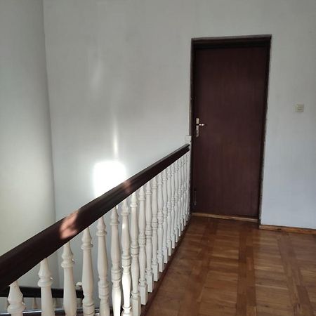 Popularna Guest Home Warsaw Ngoại thất bức ảnh