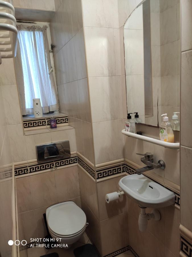 Popularna Guest Home Warsaw Ngoại thất bức ảnh